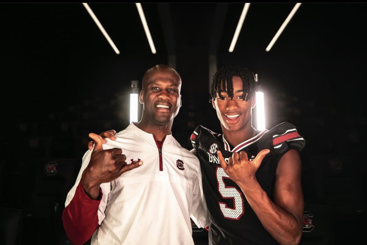 South Carolina Commit Karson Hobbs Fits Mold of SEC Corner